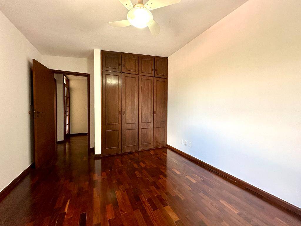 Casa, 4 quartos, 345 m² - Foto 10