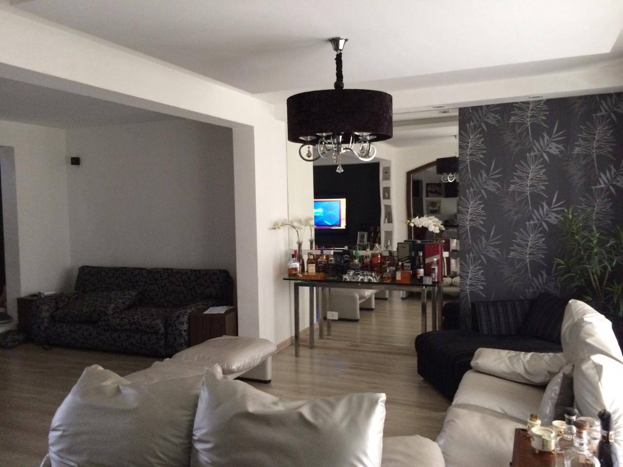 Casa, 4 quartos, 500 m² - Foto 1