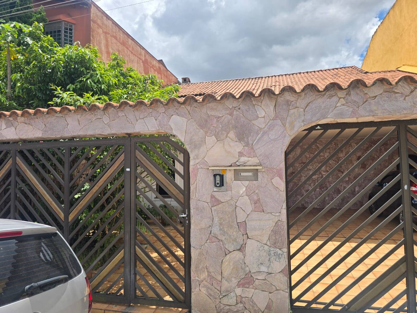 Casa, 4 quartos, 232 m² - Foto 2