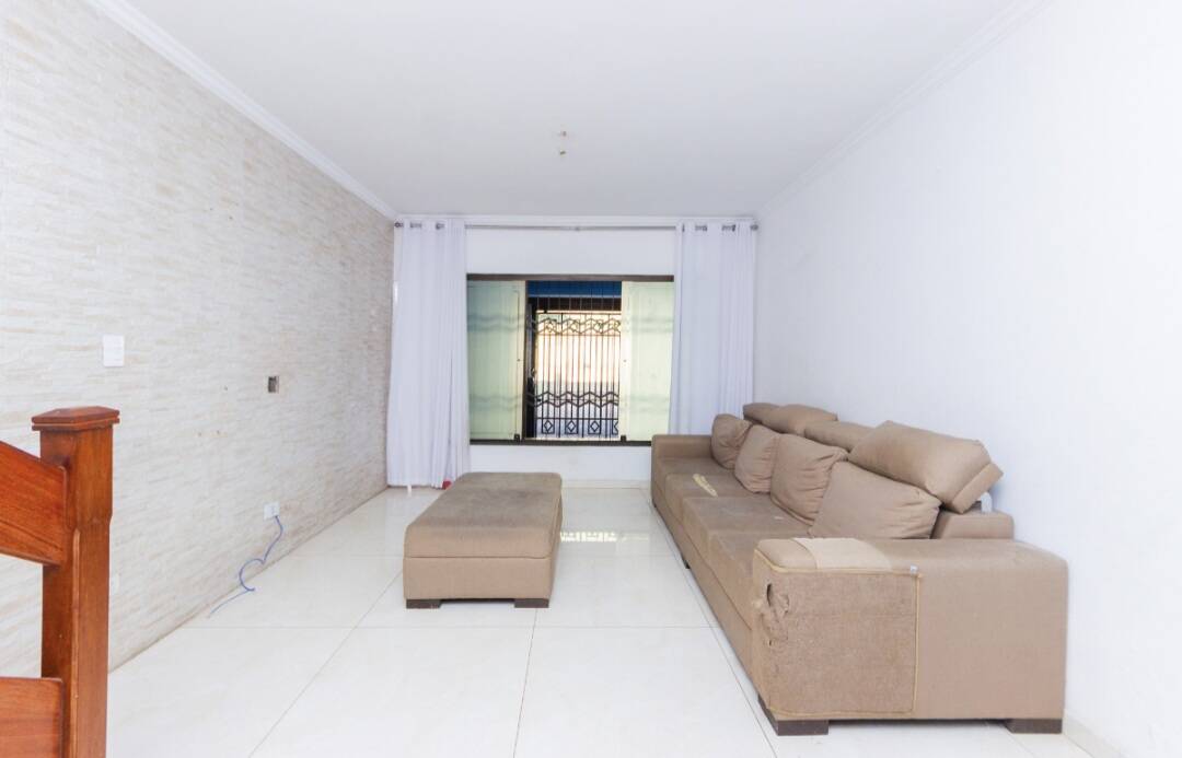 Casa, 3 quartos, 240 m² - Foto 4