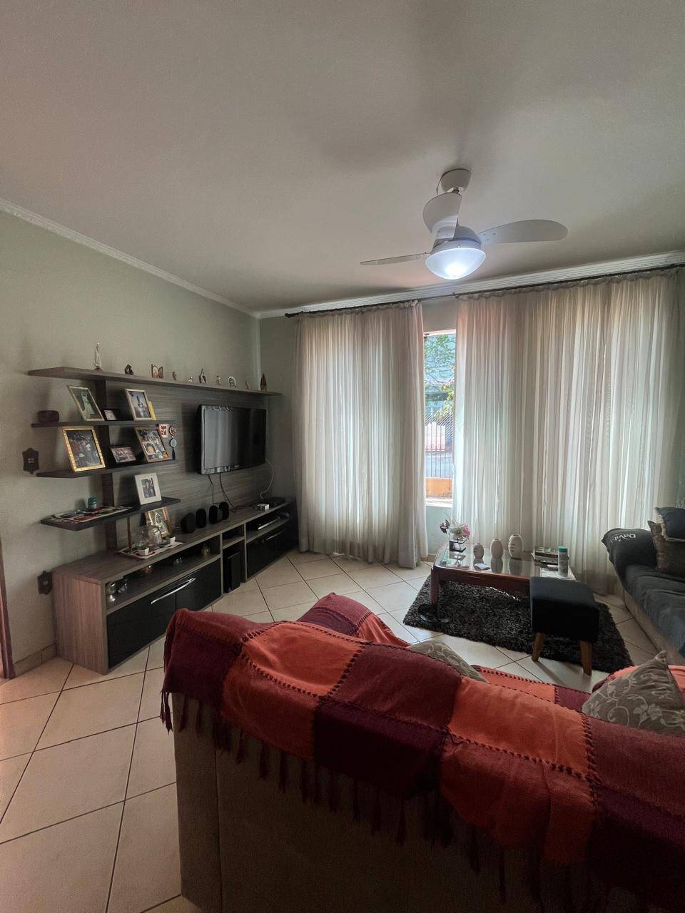 Casa, 3 quartos, 181 m² - Foto 1
