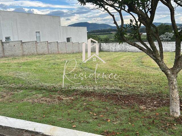 Venda em Condomínio Jardim Flamboyan - Bragança Paulista